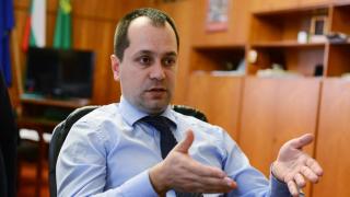 Кметът на Враца обменил 1.5 млн. евро в чейнджбюра чрез подставени лица