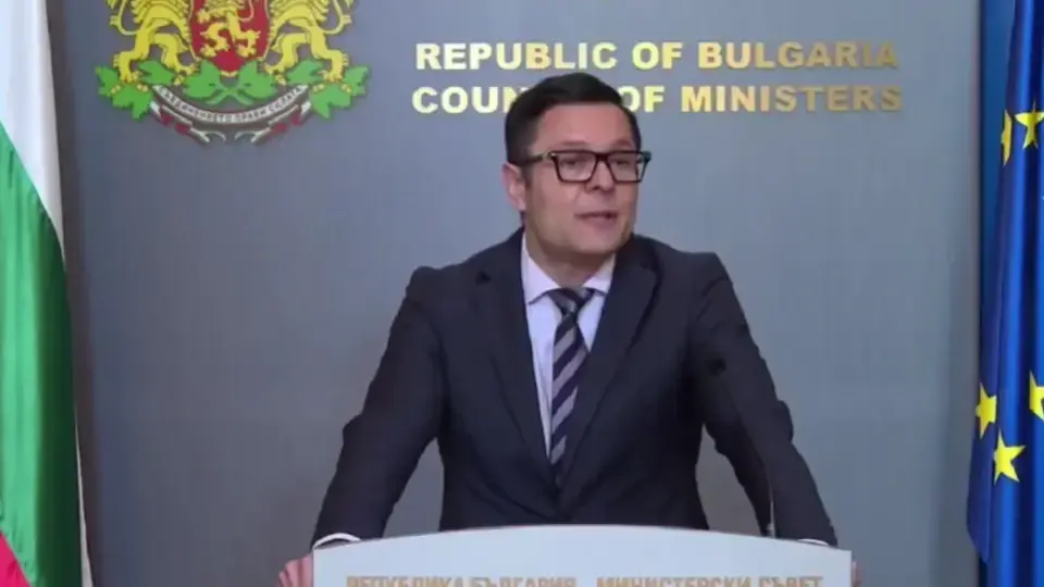 Заводът за барут ще се строи на терен на МО край Бругас, каза вицепремиерът Пулев