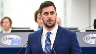 Гръцкият евродепутат Емануил Фрагулис: Северна Македония е "измислена държавичка", населена с българи и албанци