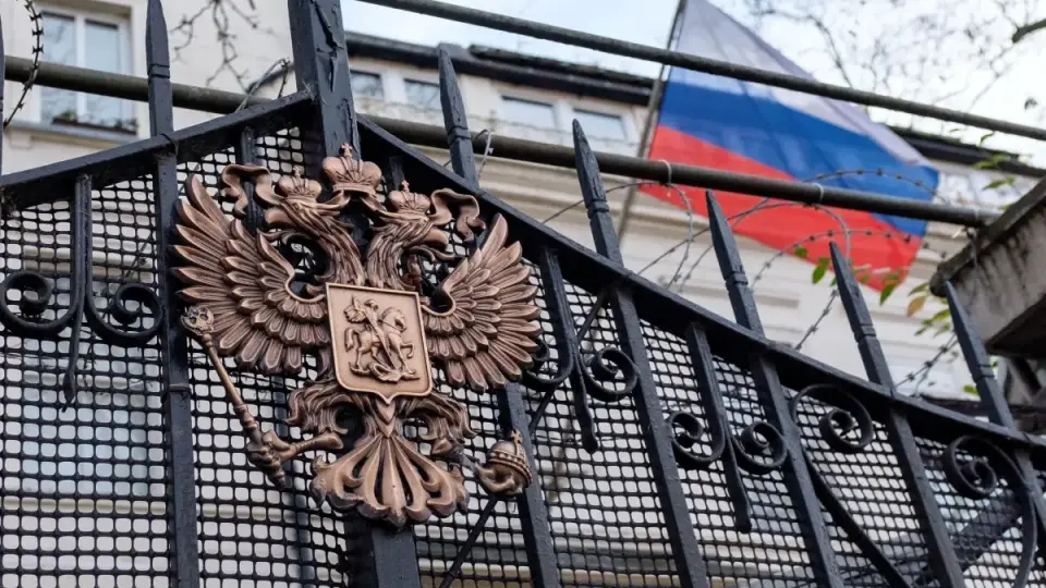 Руското посолство в Лондон: Новите британски санкции са обречени на провал