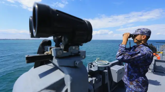 „Гардиън“ : Черно море става все по-опасно: България е изправена пред нови рискове за сигурността