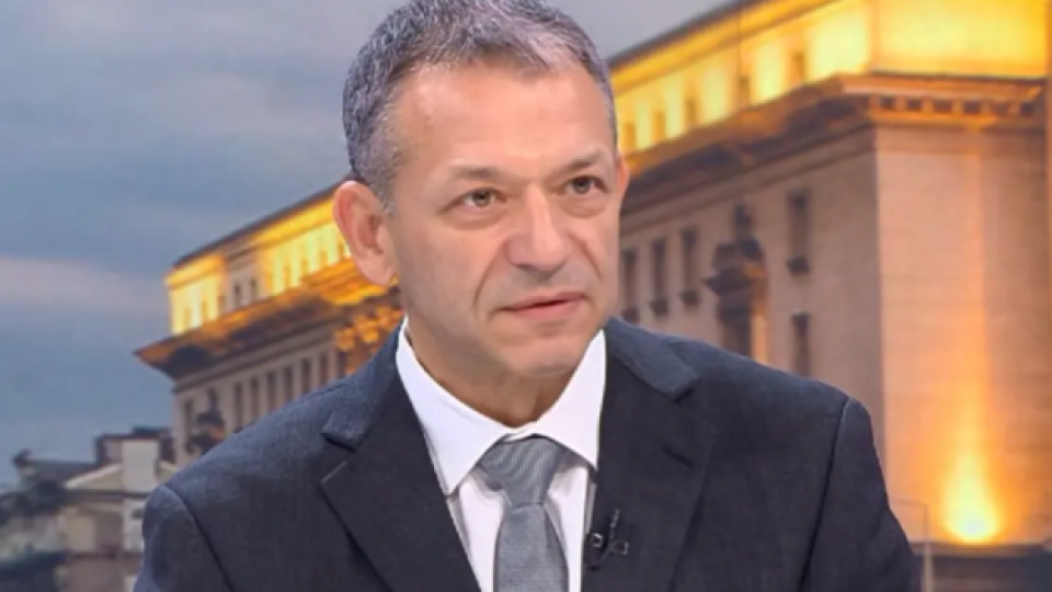 Димитър Гърдев: Гори общественият договор в Западна Европа