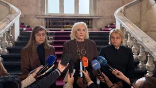 ДПС поиска оставките на Михаела Доцова и шефа на НСО Емил Тонев