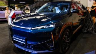 Премиера на Asia Motor Show: Чайна Мотор представи още два нови модела на DONGFENG