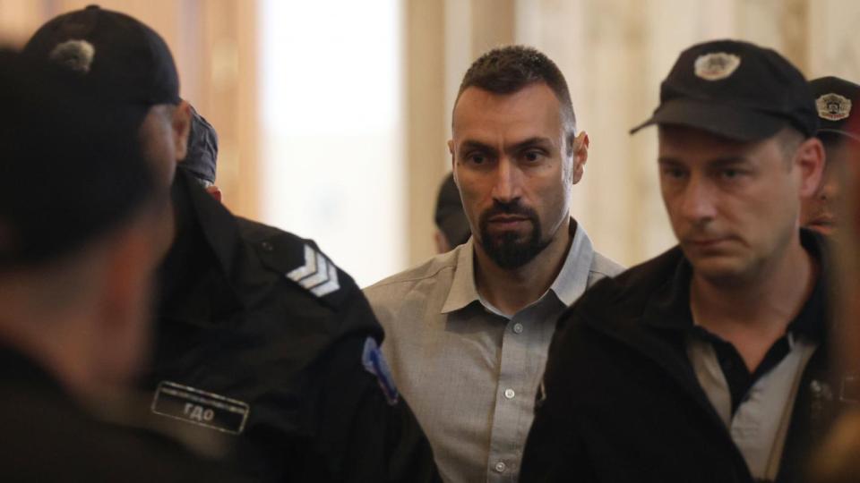 Делото "Евгения" приключи: Съпругът-убиец ще лежи 20 г., а баща му е оправдан